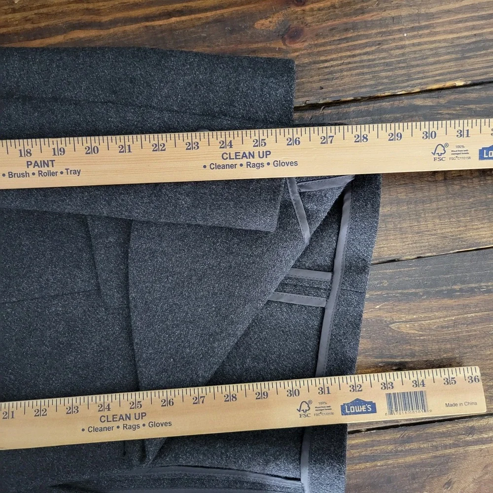 Jones New York Men's Sport‎ Coat Blazer Three Button Gray Flannel Poly Wool 42R